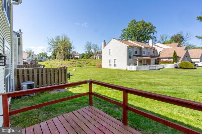 Building Photo - 1739 McNelis Dr