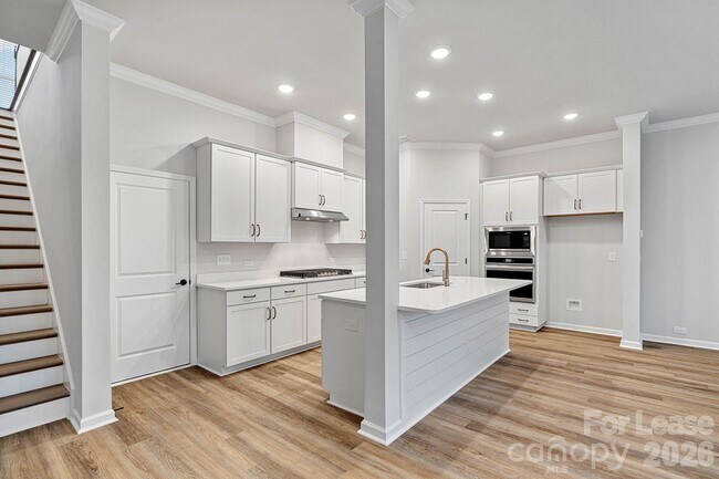 Building Photo - 8054 Houser St