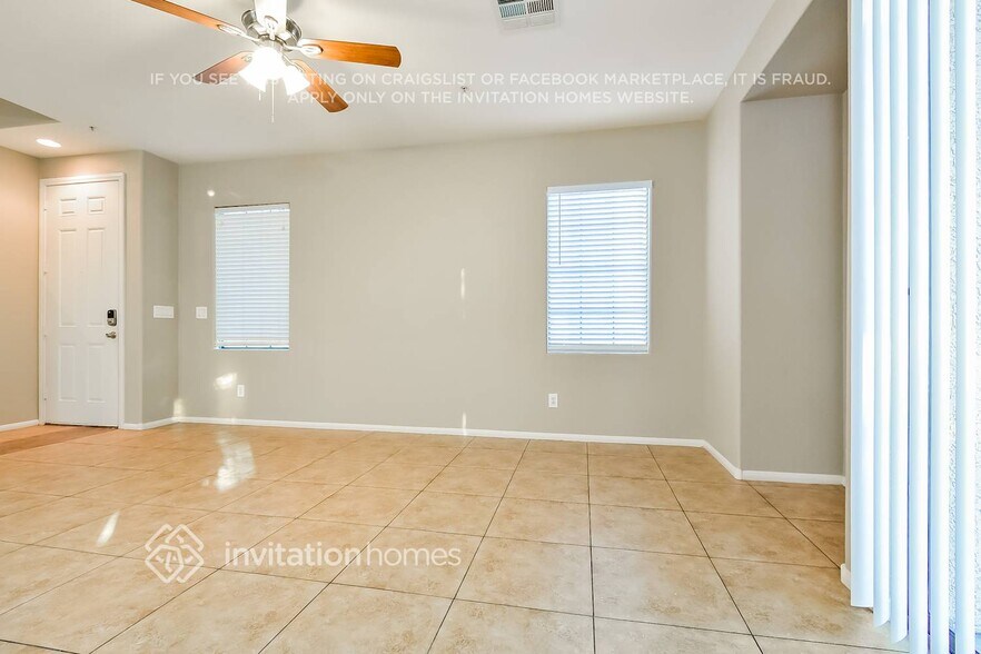 Building Photo - 739 Tree Vista Ct