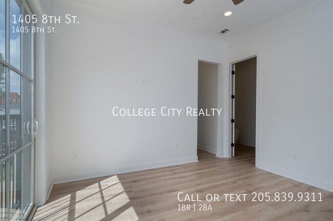 Building Photo - 1405 8th St