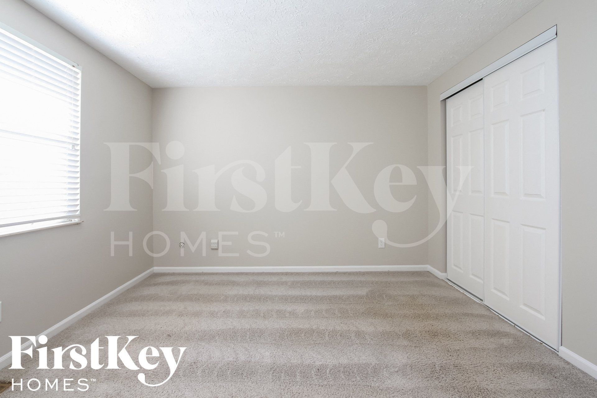 Building Photo - 1273 W Stillwater Ln