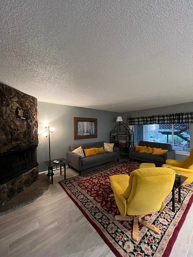 Building Photo - 1120 Herbert Ave