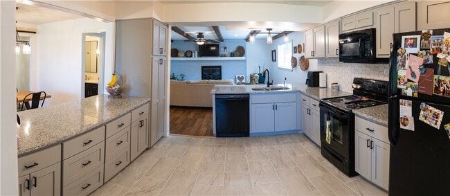 Building Photo - 1861 W Deane St