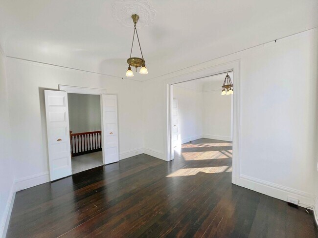 Building Photo - Prime Noe Valley 3Br/1.5Ba Top Floor Flat w/Laundry, Storage – A MUST SEE! PROGRESSIVE