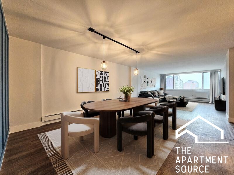 Building Photo - 1337 N Dearborn St