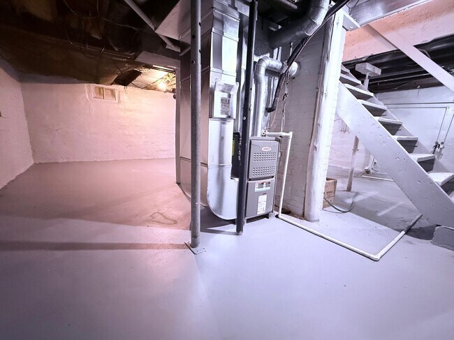 Building Photo - 3-Bed House in Waterloo