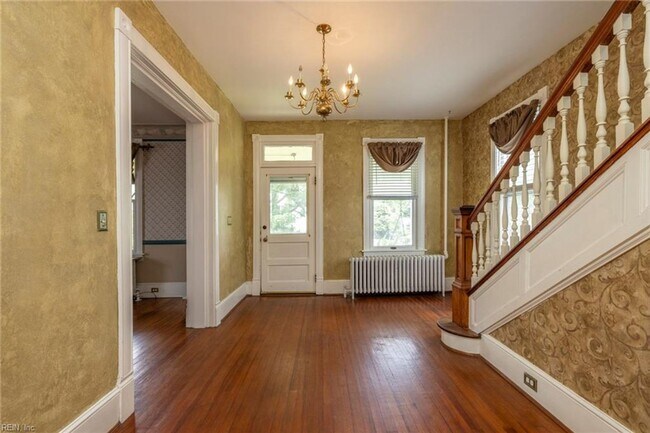 Building Photo - Port Norfolk