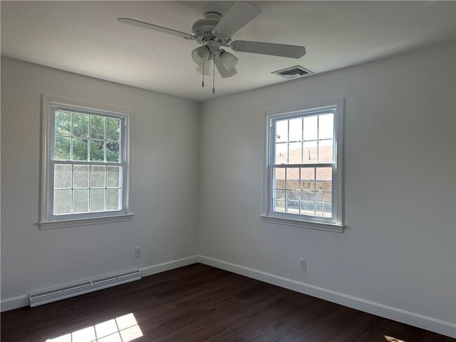 Building Photo - 11 Pocono Rd