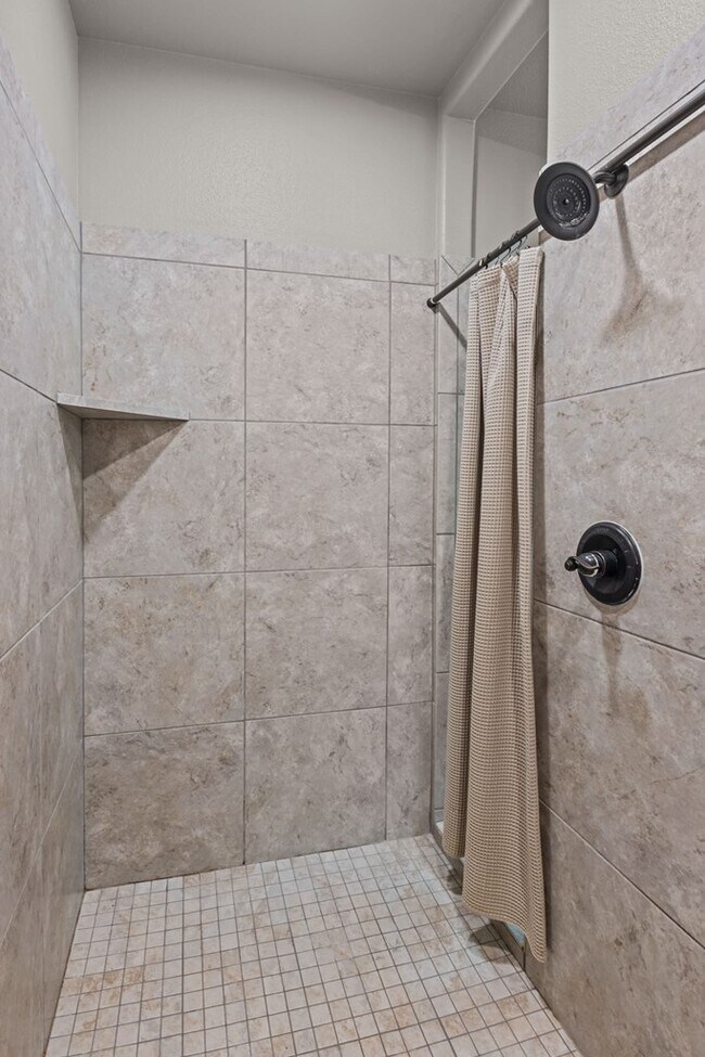 Building Photo - 58 Berkshire Cir