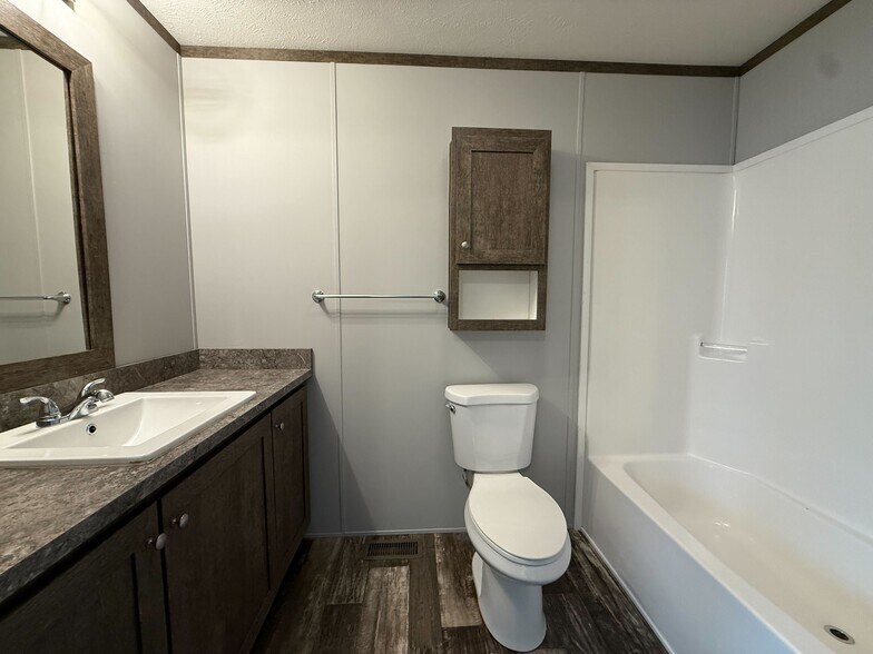 Building Photo - 11987 Springbrook Ct