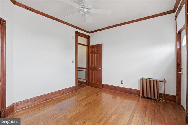 Building Photo - 3009 11th St NW