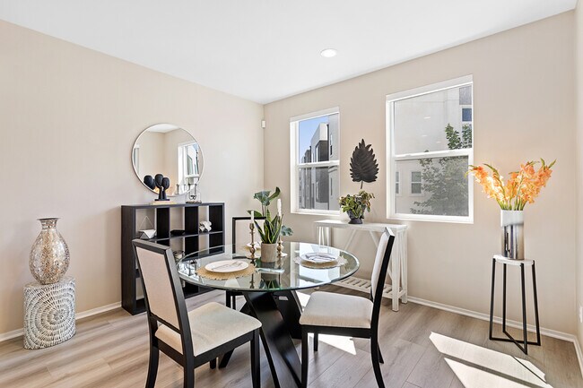 Building Photo - 9548 Greenley Pl