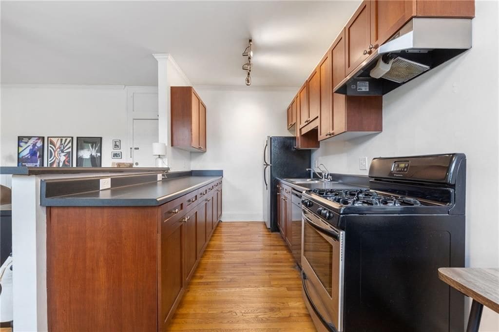Building Photo - 741 Frederica St NE