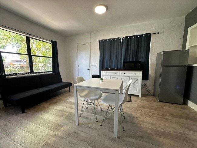 Building Photo - 275 NW 46th St