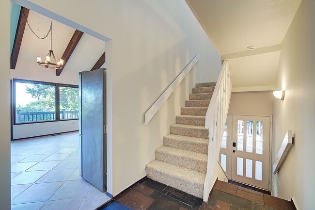 Building Photo - 3bd/1.5ba Kirkland