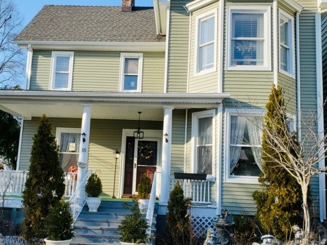 Building Photo - 15 Dixon St