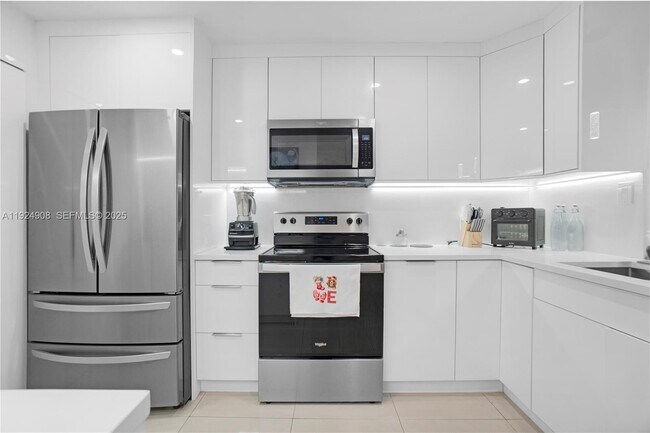 Building Photo - 11211 W Atlantic Blvd