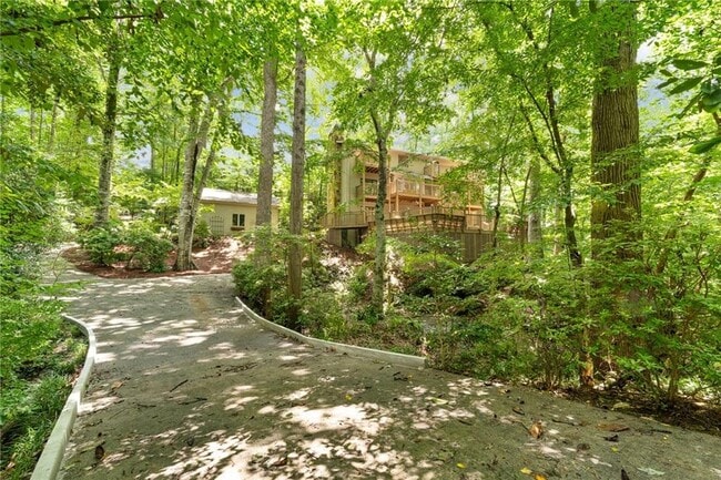 Building Photo - 570 Idlewood Dr NW
