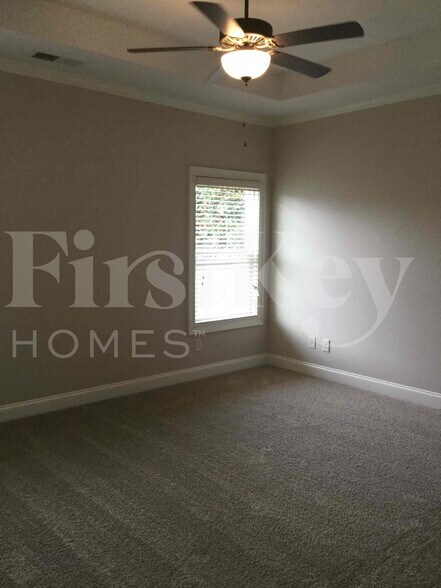 Building Photo - 54 Village Pass