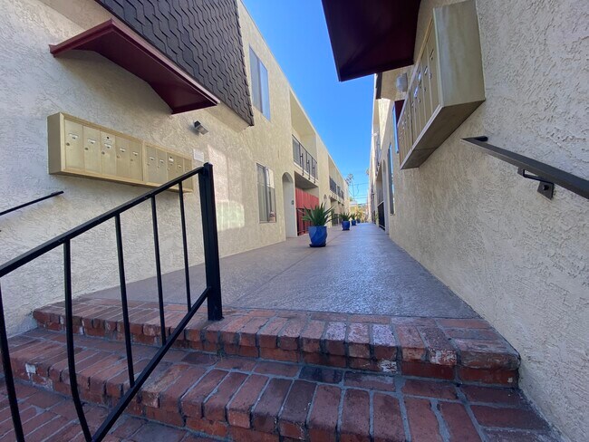 Building Photo - 1424 14th St