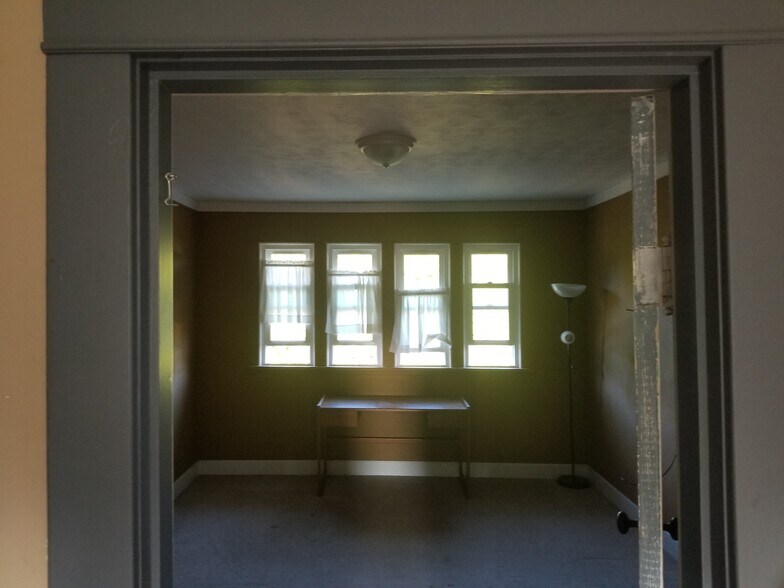 Building Photo - 1418 83rd Ave SE