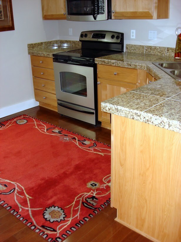 Building Photo - 3BDRM 2.5BTH Condo Duplex, Attached Garage...