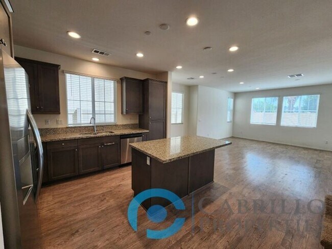 Building Photo - 232 Sweet Bay Ct