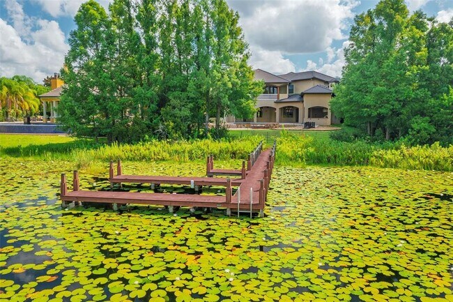 Building Photo - 8402 Lake Burden Cir