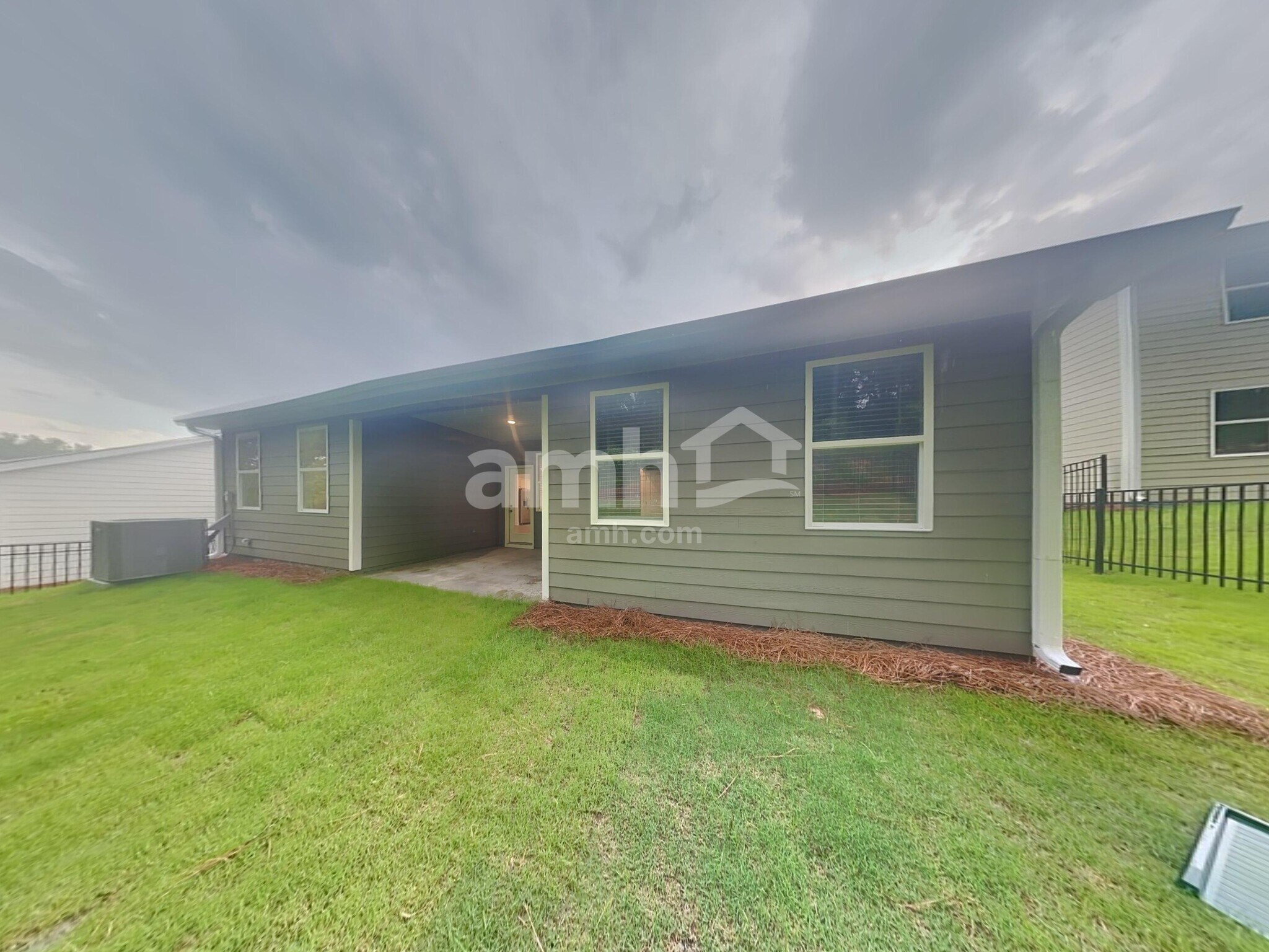 Building Photo - 1605 Soapstone Rd
