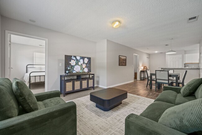 Building Photo - FULLY FURNISHED EXCLUSIVE SHORT AND MIDTERM RENTAL ONLY!