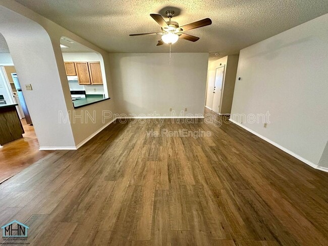 Building Photo - 5135 Elk Creek