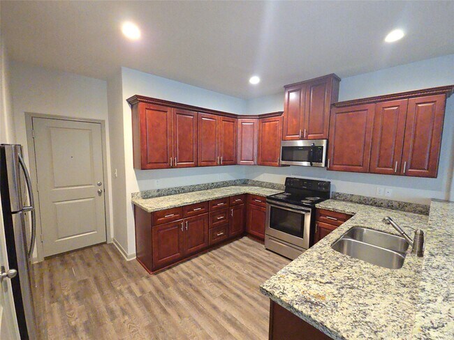 Building Photo - 626 Magnolia Bend