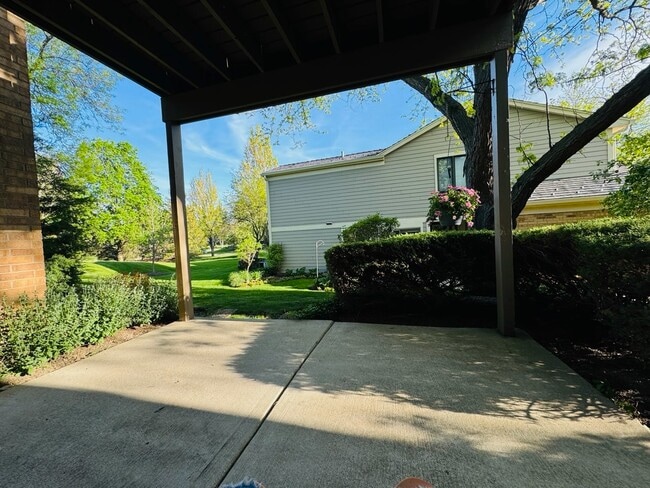 Building Photo - 1214 Gulfstream Pky