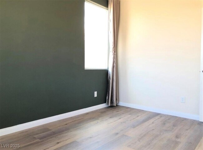 Building Photo - 306 Fringe Ruff Dr