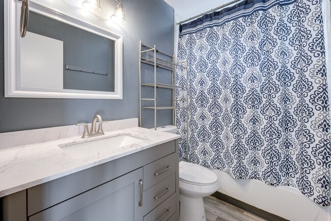 Building Photo - Charming, Partially Remodeled 4-Bedroom Ho...