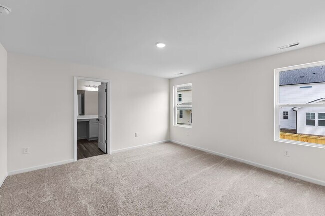 Building Photo - 1876 Purtis Crk Dr