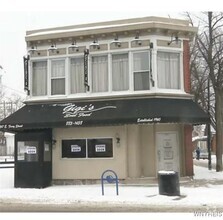 Building Photo - 1326 E Ferry St