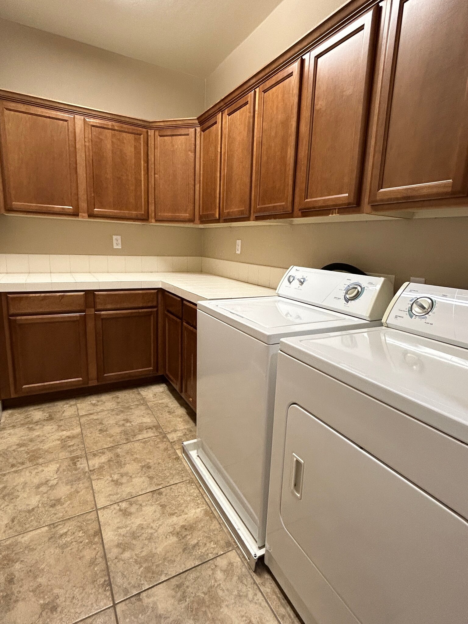 Laundry Room Upstairs - 300 W Wisteria Pl