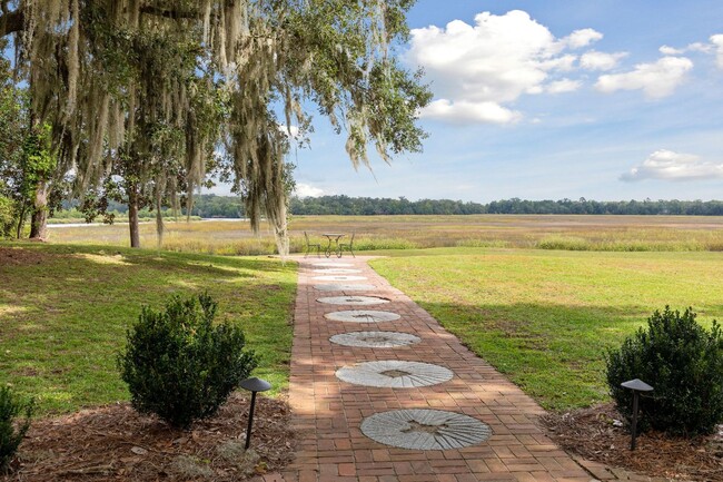 Building Photo - Gorgeous Furnished Estate on the Ashley River