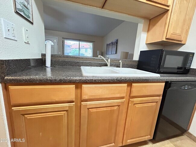 Building Photo - 14203 N 19th Ave