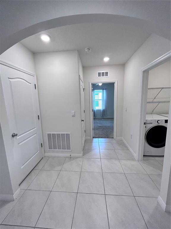 Building Photo - 2775 Sunnyvale St