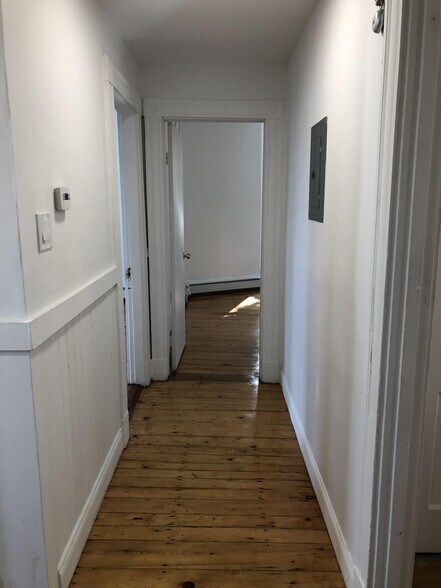 Building Photo - 56 Portsmouth St