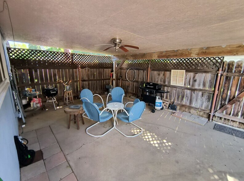 Building Photo - 2806 Santa Paula Ct