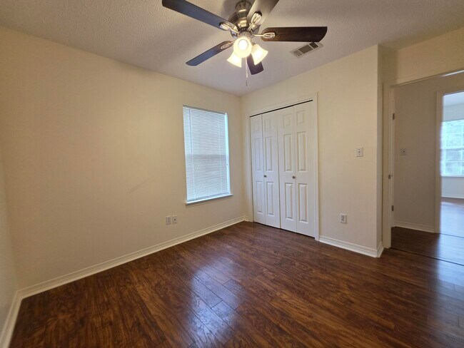 Building Photo - 2289 Estate Cir