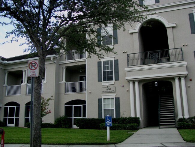 Building Photo - Beautiful WATER VIEW 3 bedroom, 2 bathroom...
