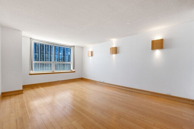 Building Photo - 474 N Lake Shore Dr