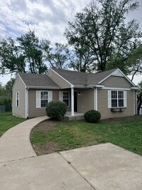 Building Photo - 306 W 2nd St N