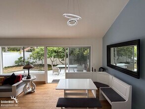 Building Photo - Modern 3Bdm 3Ba Coastal Home in Southwest ...