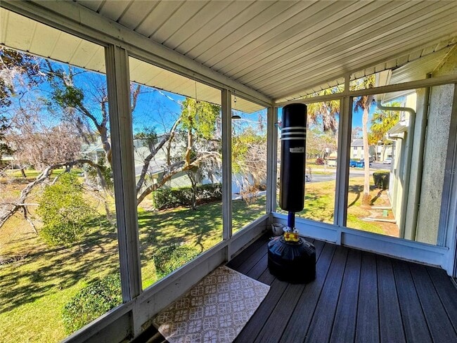 Building Photo - 633 Silver Pass