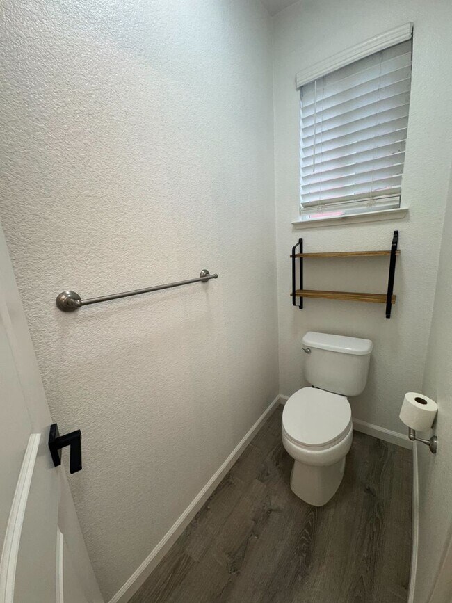 Building Photo - Spacious 4-Bedroom Home in the Heart of Discovery Bay